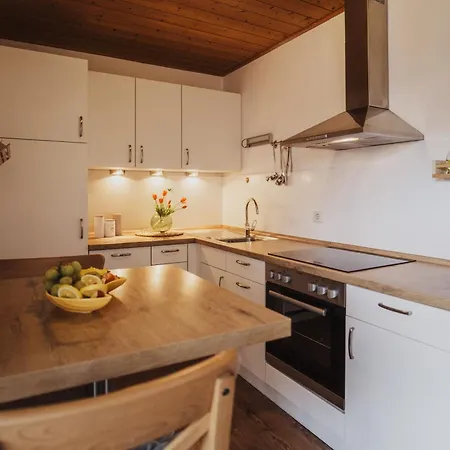 Apartment Toellhof And Farm Natz-Schabs